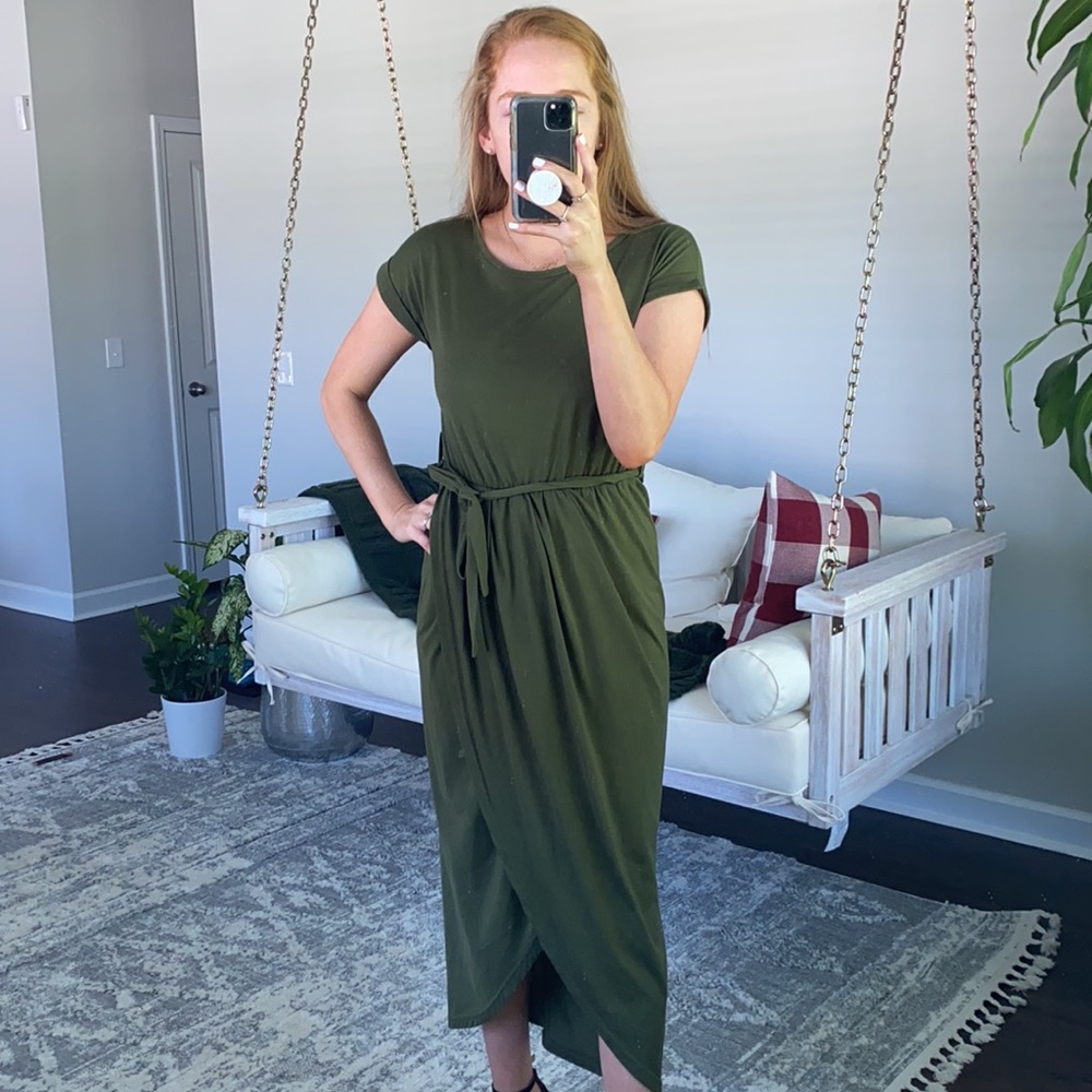 Dress - Picture 2 of 2